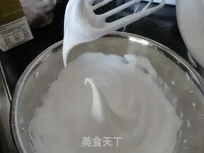 Make Strawberry cake step 3