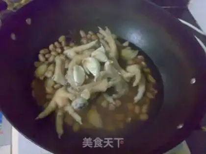Make Garlic peanut chicken claws step 5