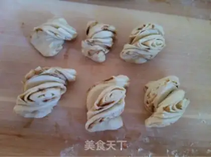 Make Five fragrance rolls step 8