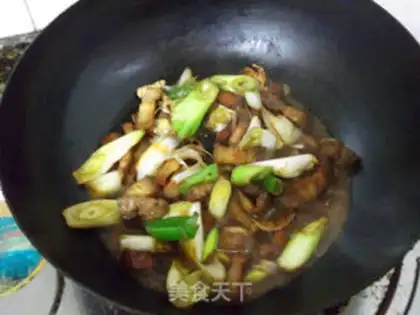 Make Onion fried meat step 8