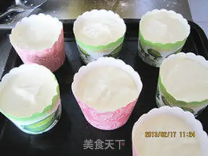 Make A cup of paper and a little cake step 10