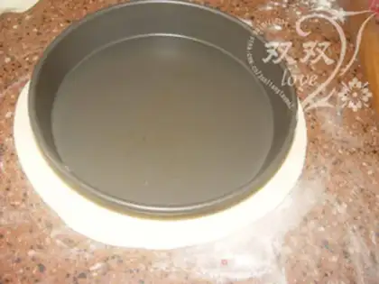 Make Pizza on the sauerkraut step 7