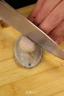 Make Fried New Zealand black abalone step 1