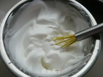 Make Butter strawberry cake step 1