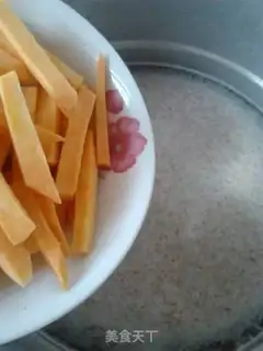 Make Potato peanut congee step 3