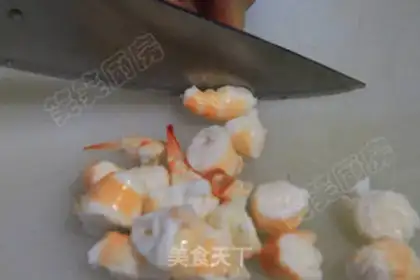 Make Mango shrimp salad step 1