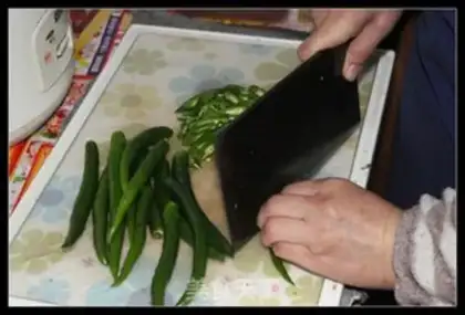 Make Chili fried eggs step 0