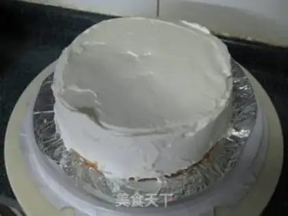 Make Strawberry birthday cake step 5