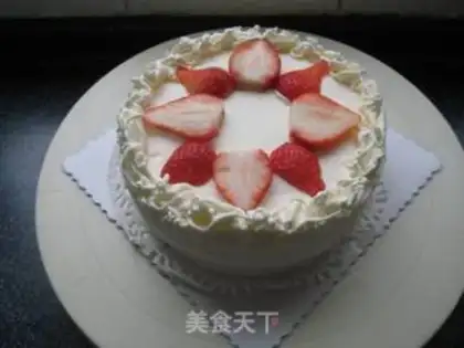 Make Strawberry birthday cake step 6