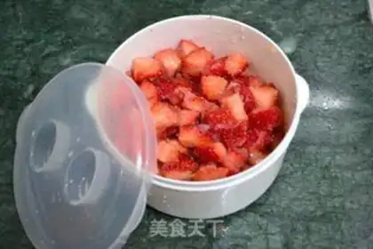 Make Strawberry jam step 2