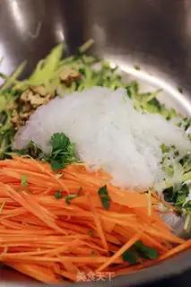 Make Shrimp crystal rolls step 5