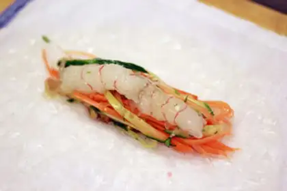 Make Shrimp crystal rolls step 7