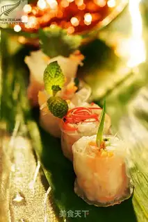 Make Shrimp crystal rolls step 9