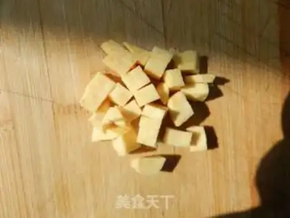 Make Porridge with dates and potatoes step 1