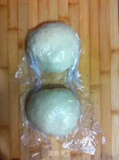 Make Grape soufflés, big toast step 1