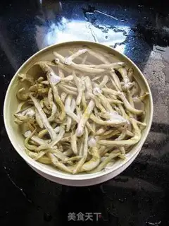 Make Scrambled fish step 1