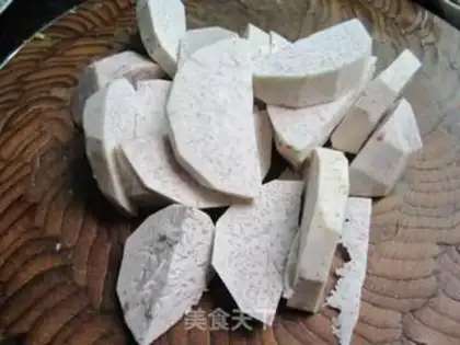 Make Pig hoof steamed taro step 4