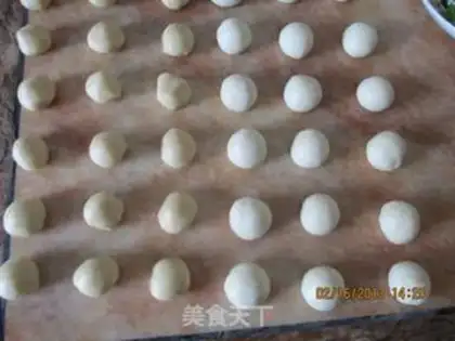 Make Lotus Souffl step 1
