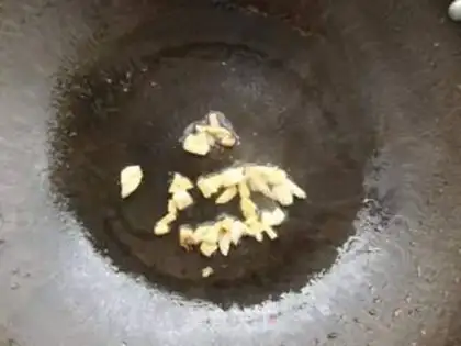 Make Garlic bouquets step 2