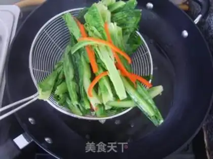 Make Oil saline leaves step 5