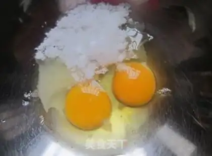 Make Old chicken cake step 1