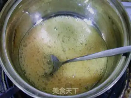 Make Caramel apple pie step 4