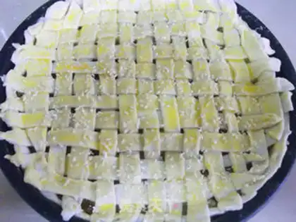 Make Caramel apple pie step 14