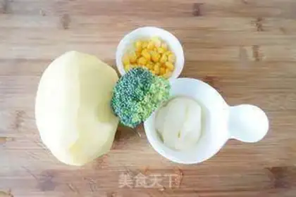 Make Salad mashed potatoes step 0