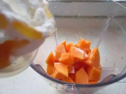 Make A papaya milkshake step 5