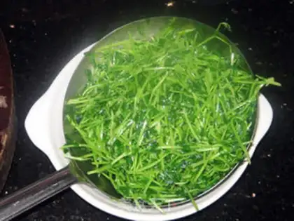 Make Eggs and beans step 3