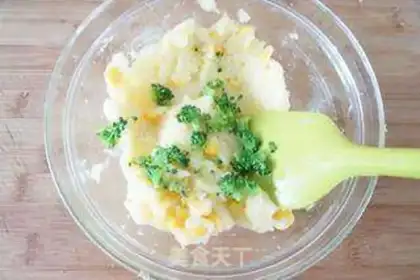 Make Salad mashed potatoes step 11