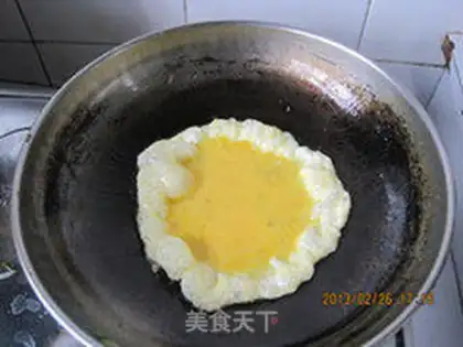 Make Eggs and mussels step 3