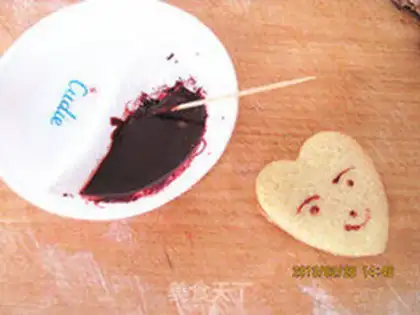 Make Heart-shaped doll-head cookies step 6