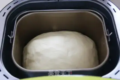 Make Mouse cheese, milk toast step 3