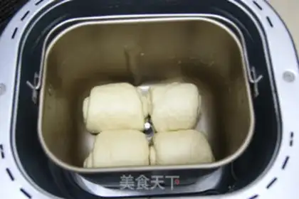 Make Mouse cheese, milk toast step 4