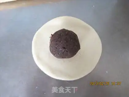 Make Red Bean Snowflake Bread step 4
