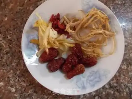 Make Chicken foot apricot mushroom step 1