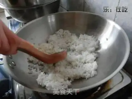 Make Gold egg fried rice step 5