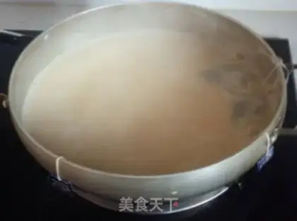Make Hong Kong Milk Tea step 3