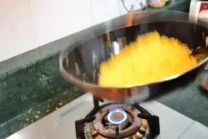 Make Gold egg fried rice step 6