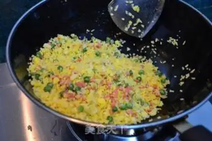 Make Gold egg fried rice step 8