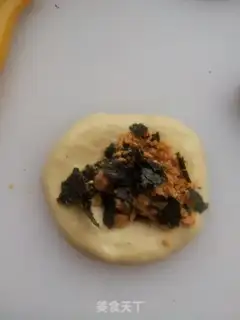 Make Seaweed pine buns step 3