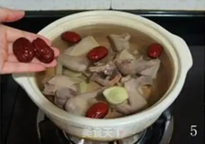 Make The old pigeon soup step 4