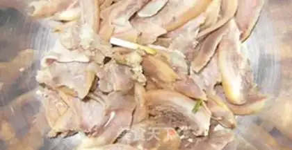 Make Cold-headed pork step 0
