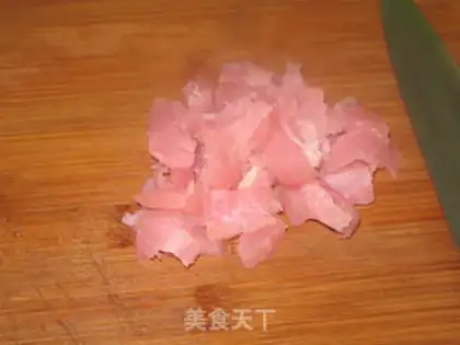 Make Tuna with onions step 1