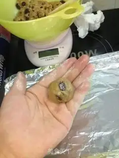 Make oatmeal grapes step 4
