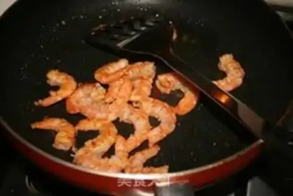 Make Shrimp vegetable rolls step 9