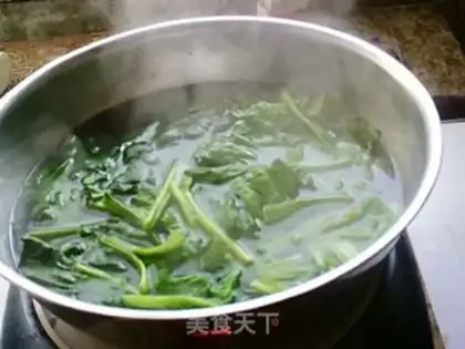 Make Garlic spinach step 1