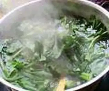 Make Garlic spinach step 2