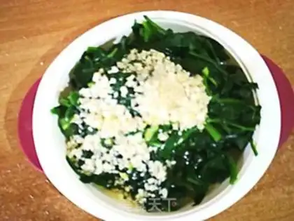 Make Garlic spinach step 8